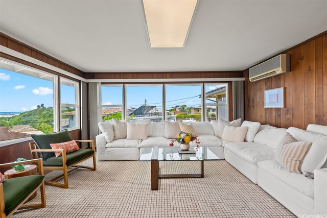2193 Ala Mahamoe Street, Honolulu, HI 96819