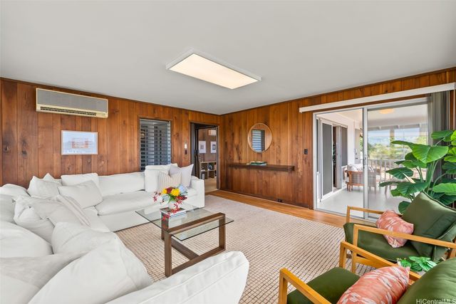 2193 Ala Mahamoe Street, Honolulu, HI 96819