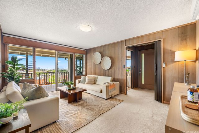 2193 Ala Mahamoe Street, Honolulu, HI 96819