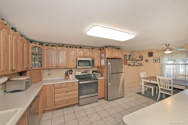 11 Crooked Pine Drive, Medford, NY 11763