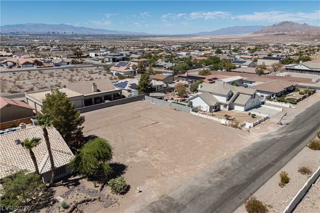 412 North Kiel Street, Henderson, NV 89015