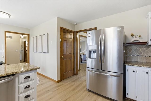 3910 Carter Drive, Smithville, MO 64089