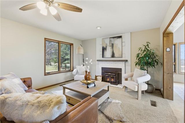 3910 Carter Drive, Smithville, MO 64089