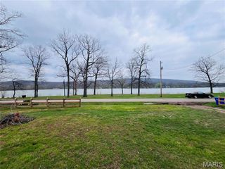 1185 W Lakeshore Drive, Bismarck, MO 63624