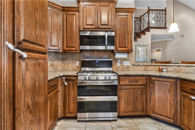 7426 Lake Geneva Dr, Corpus Christi, TX 78413