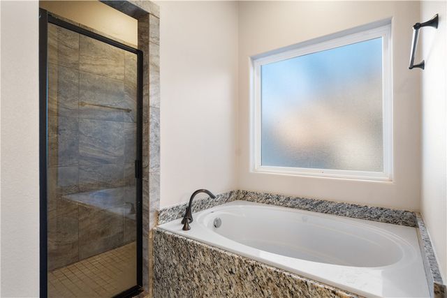 7426 Lake Geneva Dr, Corpus Christi, TX 78413