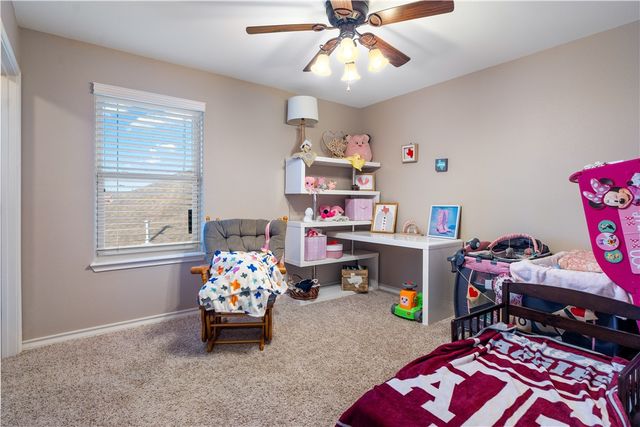 7426 Lake Geneva Dr, Corpus Christi, TX 78413