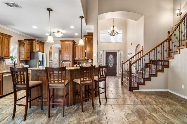 7426 Lake Geneva Dr, Corpus Christi, TX 78413