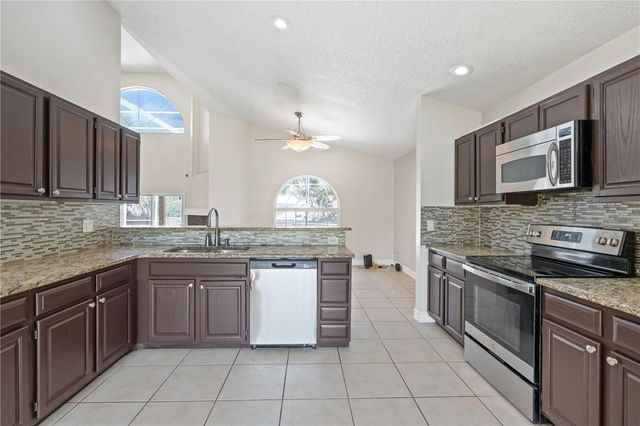 2611 TILTON COURT, Orlando, FL 32835