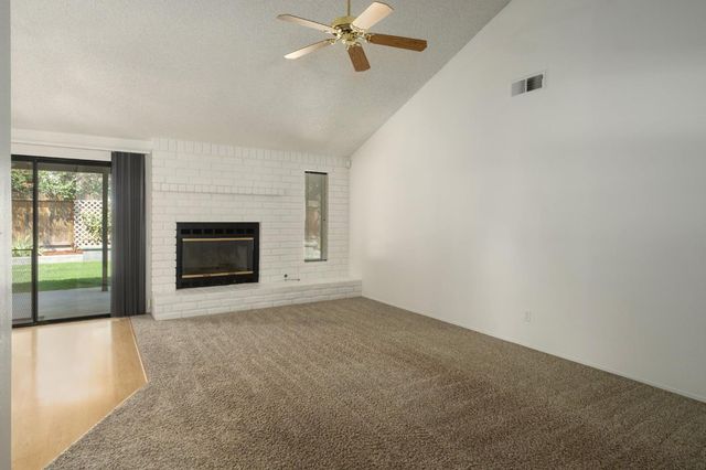 6465 N Cornelia Avenue, Fresno, CA 93722