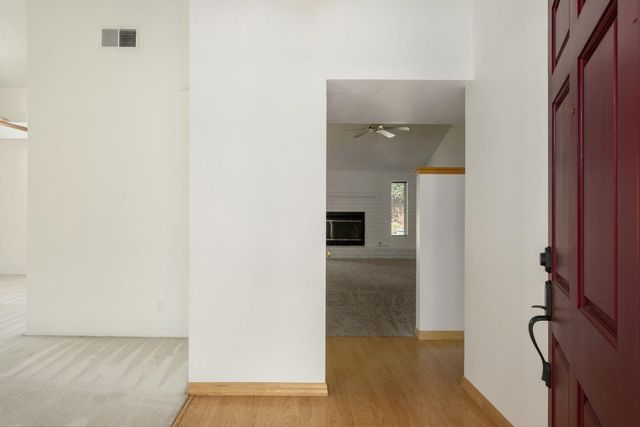 6465 N Cornelia Avenue, Fresno, CA 93722