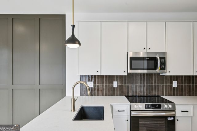 1160 Boulevard SE 8, Atlanta, GA 30312