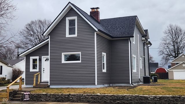 2021 S A Street, Elwood, IN 46036