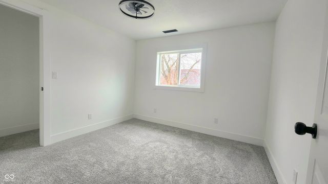 2021 S A Street, Elwood, IN 46036