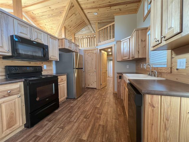 3528 N Fm 1174 RD, Bertram, TX 78605
