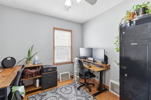 2631 AVENUE C, Council Bluffs, IA 51501