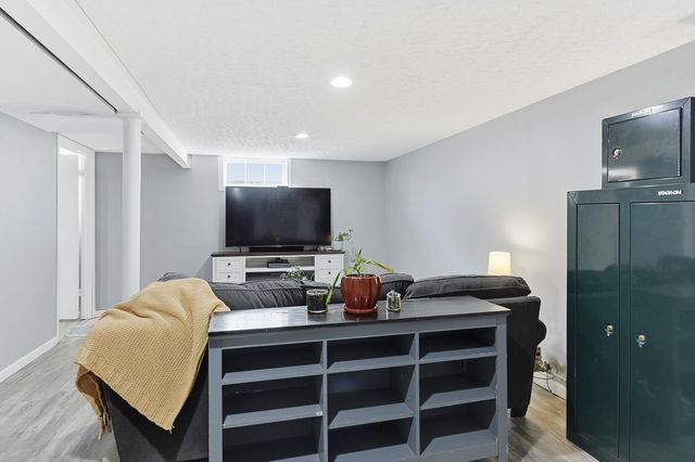 2631 AVENUE C, Council Bluffs, IA 51501