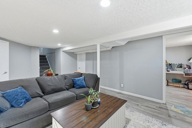 2631 AVENUE C, Council Bluffs, IA 51501