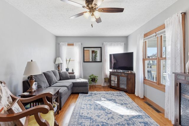 2631 AVENUE C, Council Bluffs, IA 51501