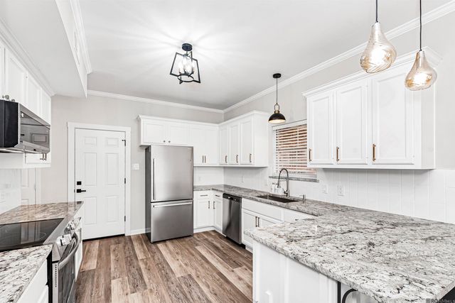 7943 Tara Dr, Denham Springs, LA 70726