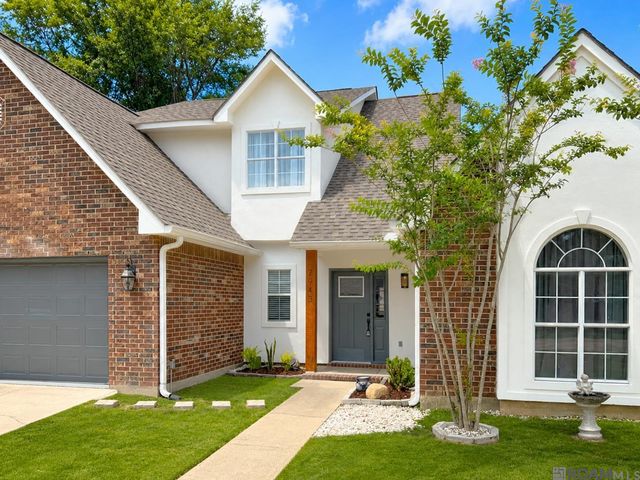 7943 Tara Dr, Denham Springs, LA 70726