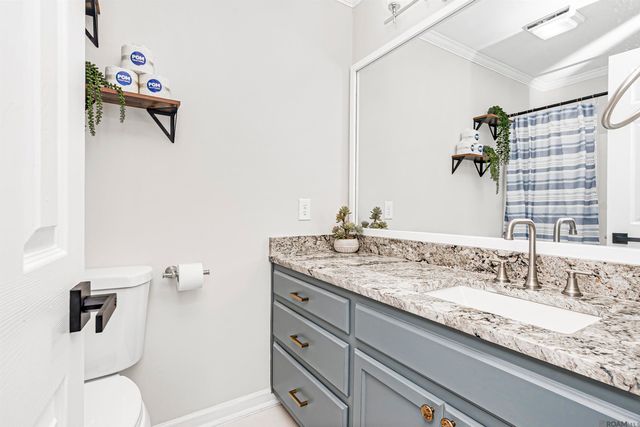 7943 Tara Dr, Denham Springs, LA 70726