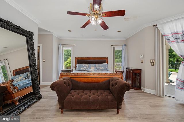 214 W LIEBIG ST, Egg Harbor City, NJ 08215