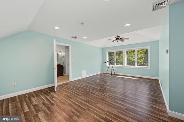 214 W LIEBIG ST, Egg Harbor City, NJ 08215
