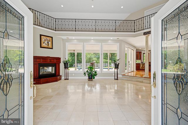 214 W LIEBIG ST, Egg Harbor City, NJ 08215