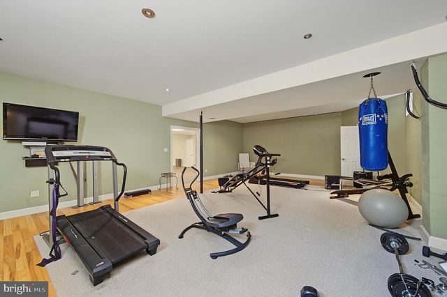 214 W LIEBIG ST, Egg Harbor City, NJ 08215
