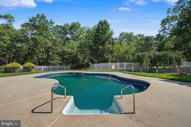 214 W LIEBIG ST, Egg Harbor City, NJ 08215