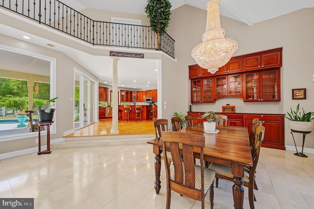 214 W LIEBIG ST, Egg Harbor City, NJ 08215