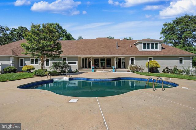 214 W LIEBIG ST, Egg Harbor City, NJ 08215