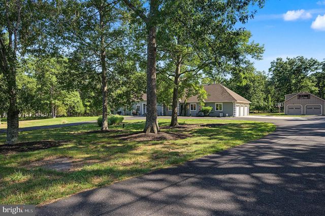 214 W LIEBIG ST, Egg Harbor City, NJ 08215