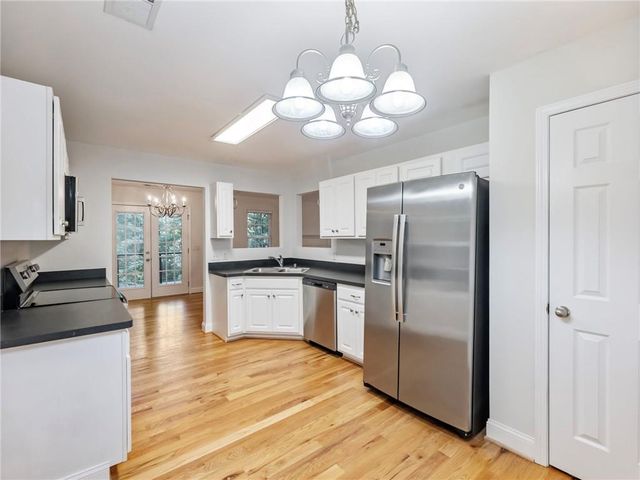 8765 Covestone Drive, Gainesville, GA 30506