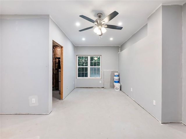 8765 Covestone Drive, Gainesville, GA 30506