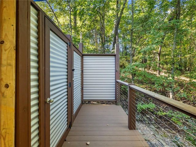 8765 Covestone Drive, Gainesville, GA 30506