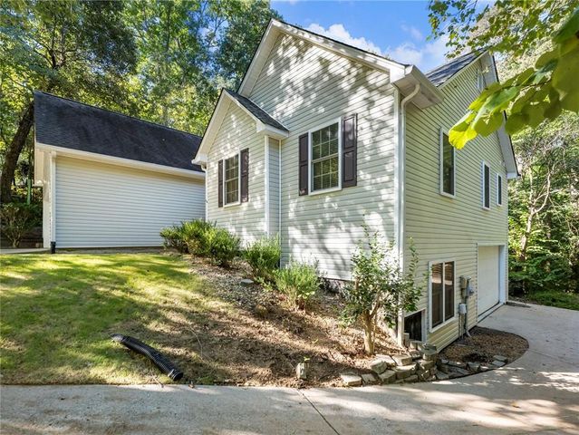 8765 Covestone Drive, Gainesville, GA 30506