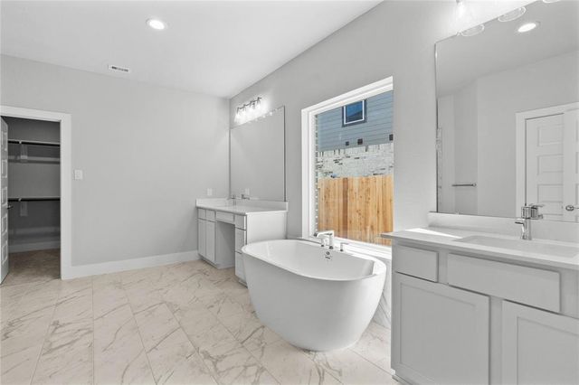 2132 Golden Spruce Court, Conroe, TX 77301