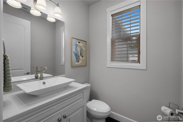 9344 Cedarbough Court NE, Lacey, WA 98516