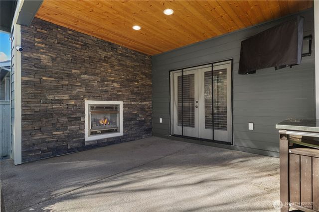 9344 Cedarbough Court NE, Lacey, WA 98516