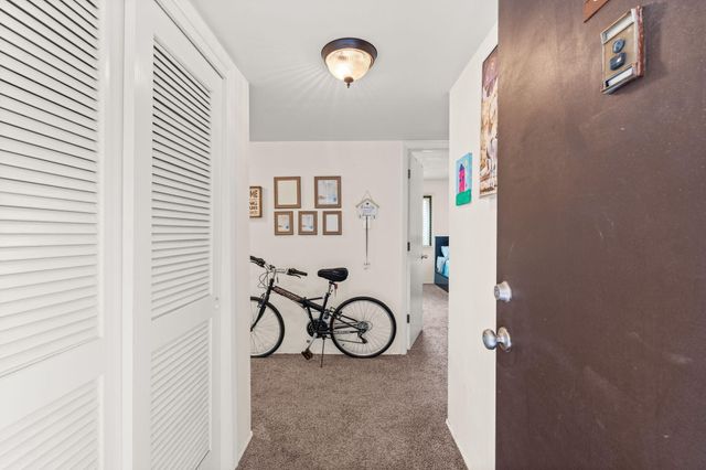 903 COUNTRY CLUB Drive SE J, Rio Rancho, NM 87124