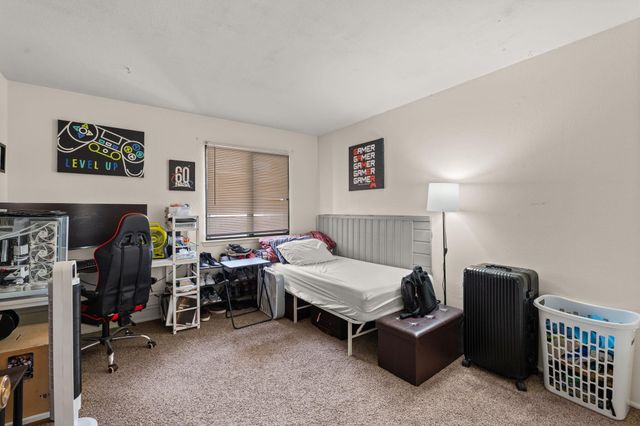 903 COUNTRY CLUB Drive SE J, Rio Rancho, NM 87124