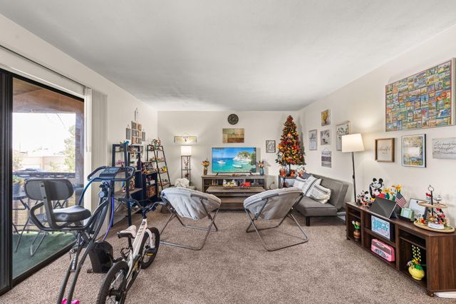 903 COUNTRY CLUB Drive SE J, Rio Rancho, NM 87124