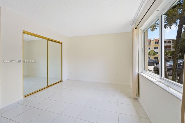 7920 Camino Real M-109, Miami, FL 33143