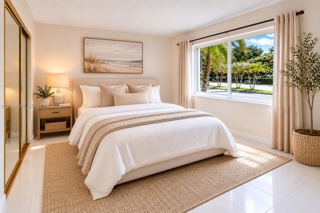 7920 Camino Real M-109, Miami, FL 33143