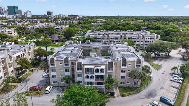 7920 Camino Real M-109, Miami, FL 33143