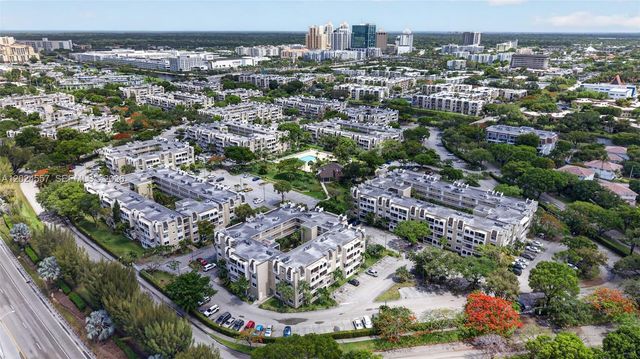 7920 Camino Real M-109, Miami, FL 33143