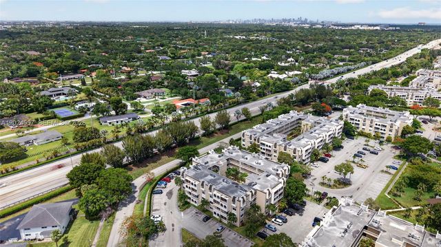 7920 Camino Real M-109, Miami, FL 33143