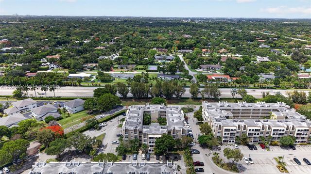 7920 Camino Real M-109, Miami, FL 33143
